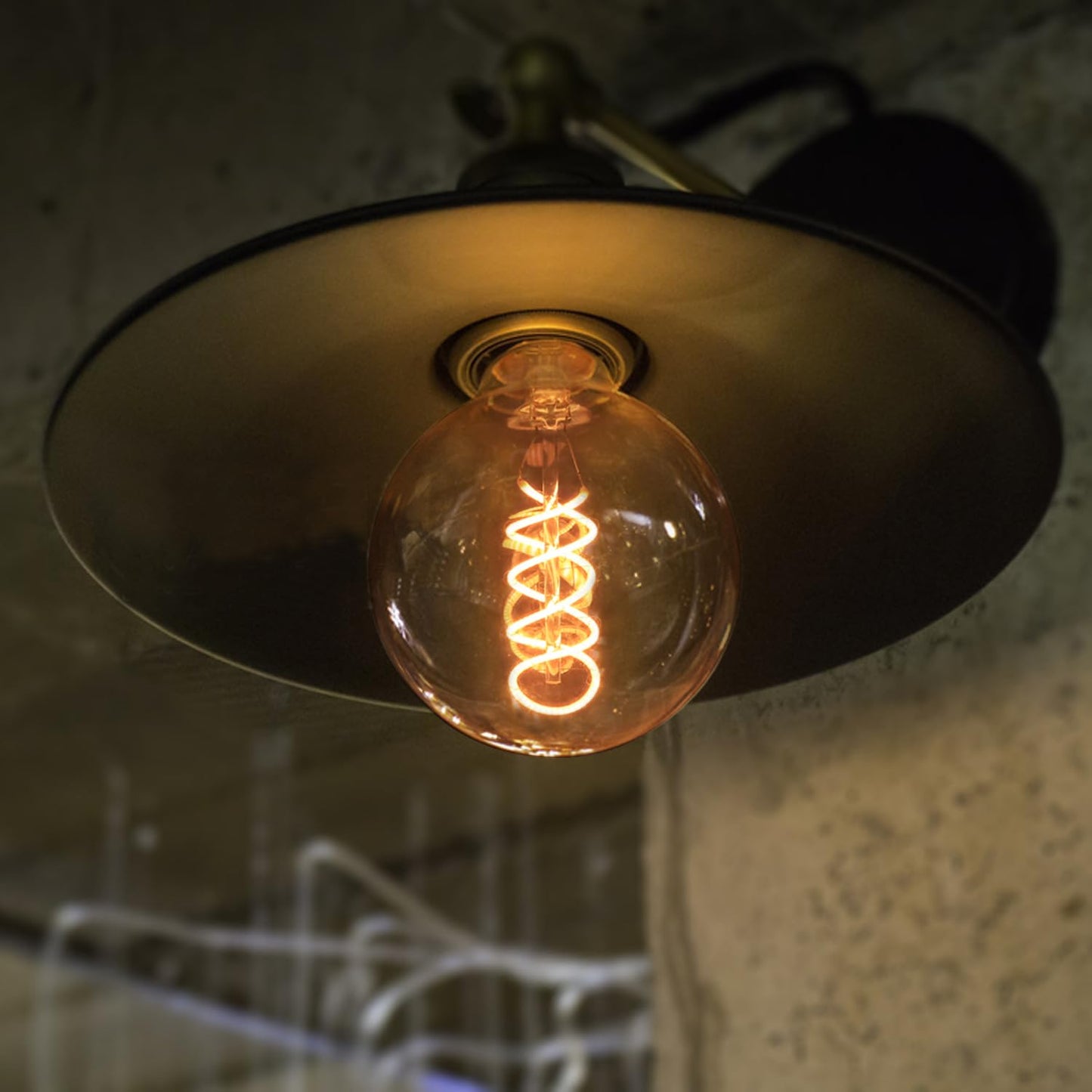 ZMH 1er pack LED Lampe E27 Gl¨¹hbirne: G95 Vintage Warmweiss Leuchtmittel 4W 2200K Edison Gl¨¹hlampe Retro Filament Birnen Bulb Energiesparlampe f¨¹r Haus Caf¨¦ Bar nicht Dimmbar