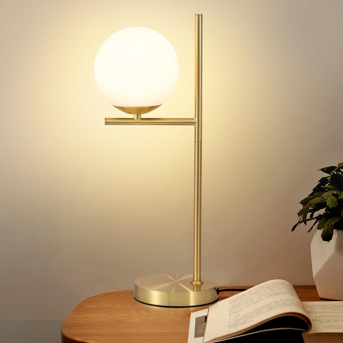 ZMH Tischlampe Wohnzimmer Modern Nachttischlampe - Tischleuchte Gold aus Wei? Glas E27 Fassung Industrial Nachttischleuchte Metall Design nachttischlampe mit Schalter f¨¹r Schlafzimmer B¨¹ro