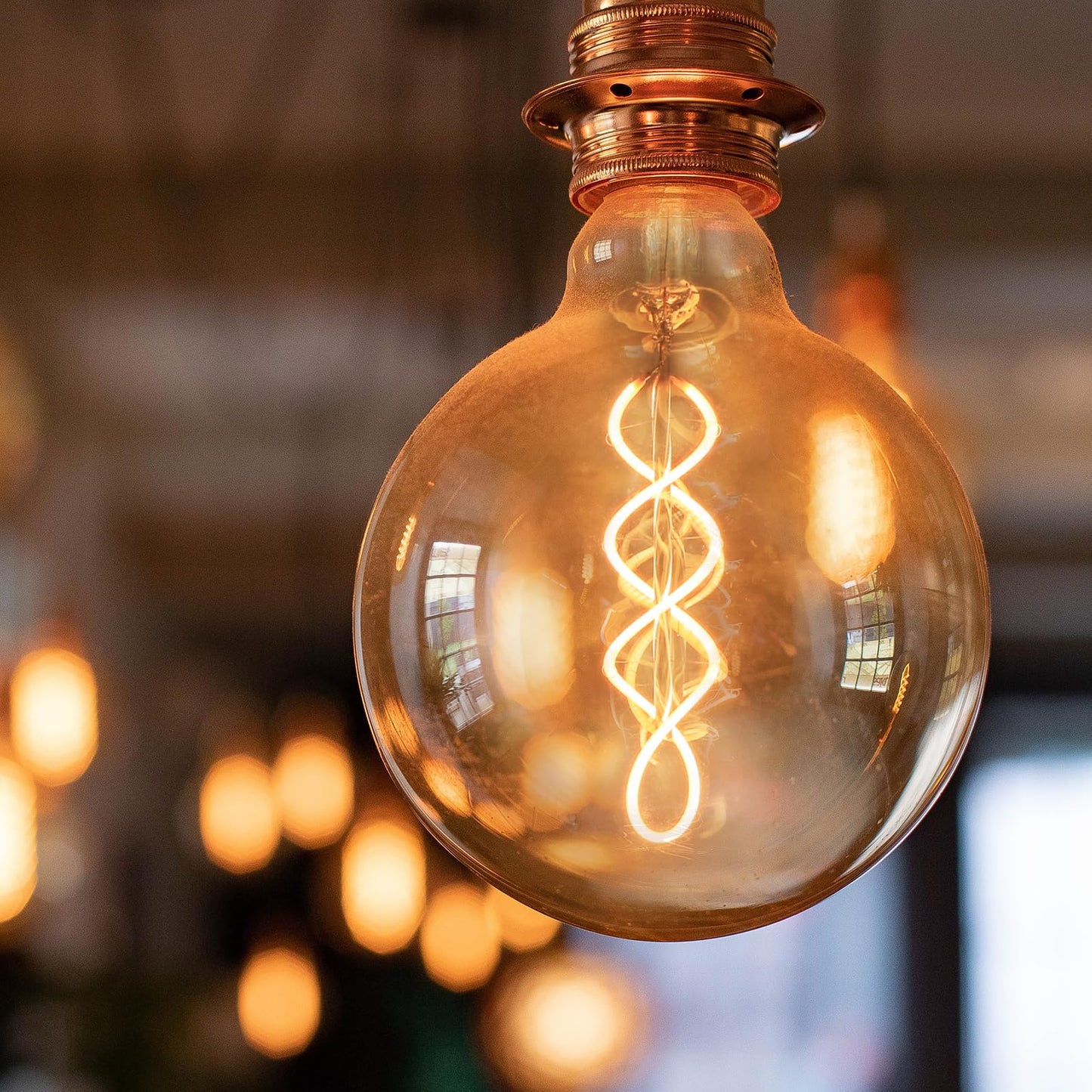 ZMH 1er pack LED Lampe E27 Gl¨¹hbirne: G95 Vintage Warmweiss Leuchtmittel 4W 2200K Edison Gl¨¹hlampe Retro Filament Birnen Bulb Energiesparlampe f¨¹r Haus Caf¨¦ Bar nicht Dimmbar