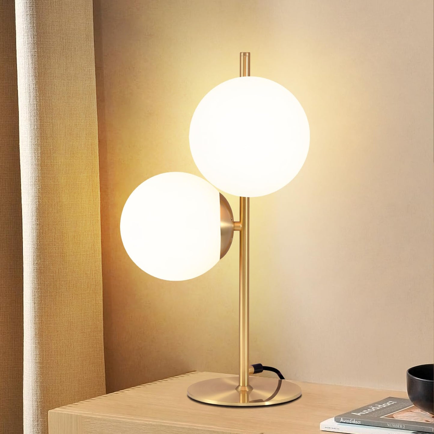 ZMH Tischlampe Wohnzimmer Modern Nachttischlampe - Industrial Tischleuchte Gold 2 Flammig mit Schalter Metall Design aus Weiß Glas Nachttischleuchte Messing E27 für Schlafzimmer Kinderzimmer Büro